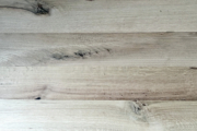 Oak-panel-livesawn